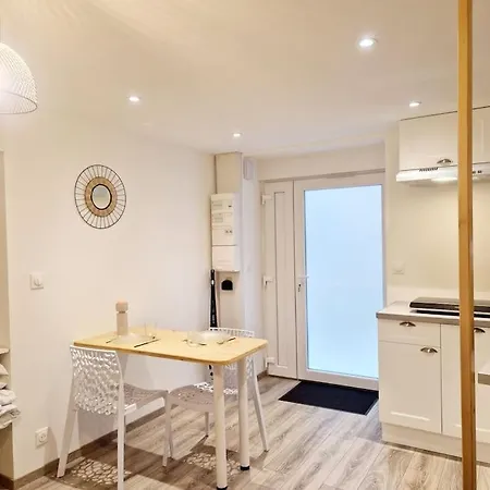 Le Cosy 2 Yourhosthelper Apartment *